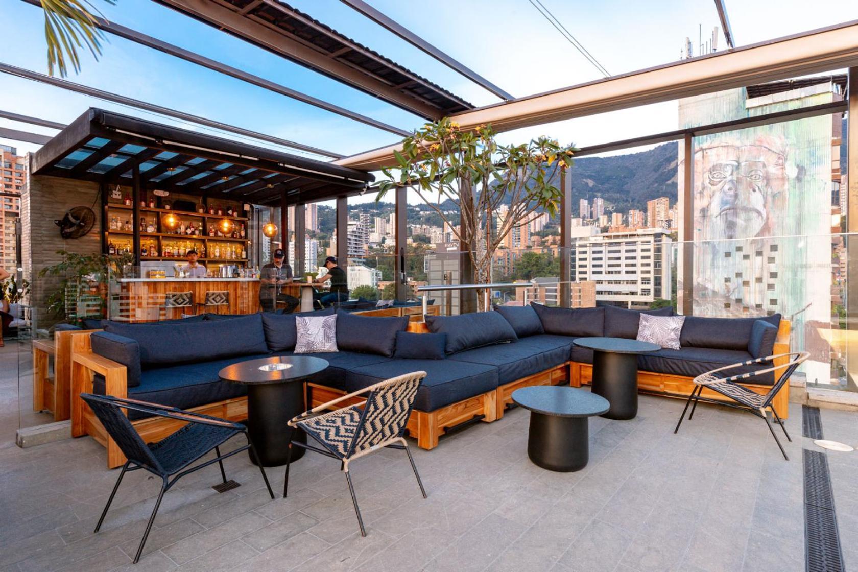 Hotel Marquee Медельин Экстерьер фото The Sky Bar